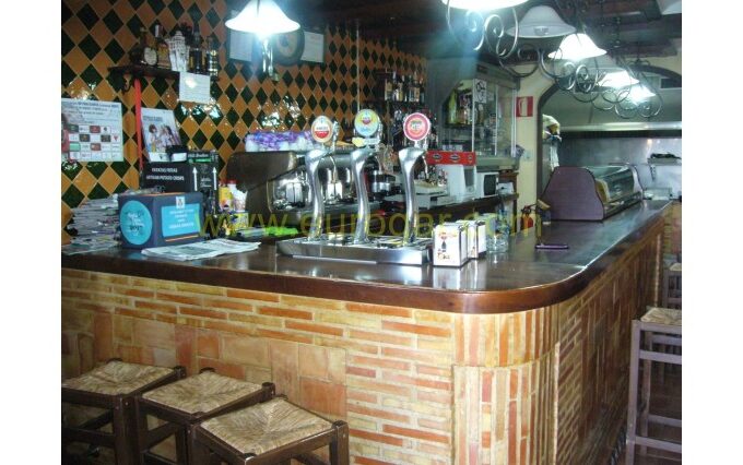 Local en Chiva